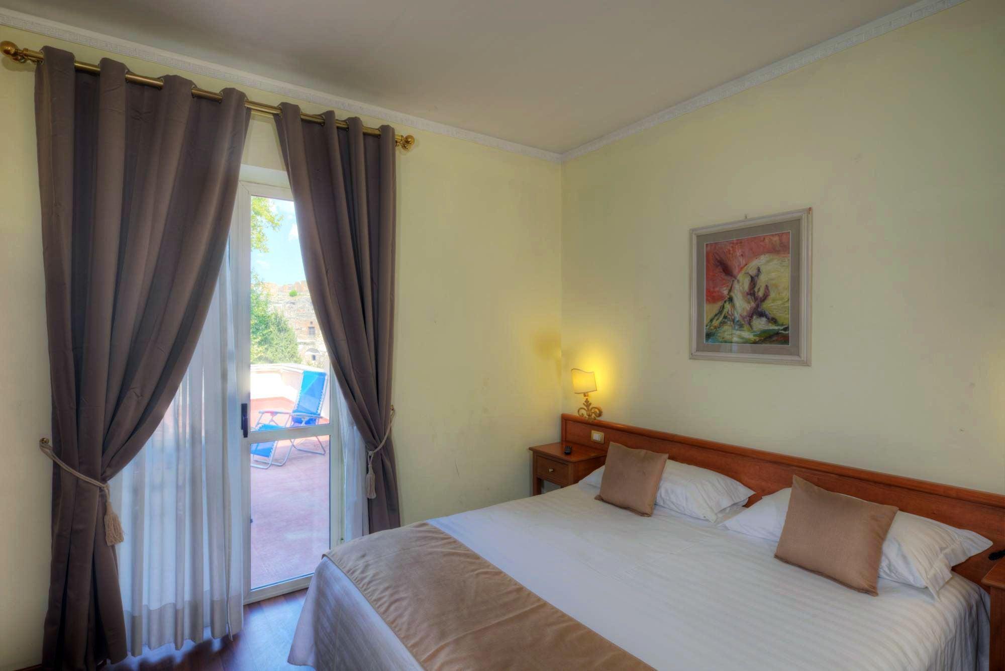 Hotel Vittoria Помпей Екстериор снимка