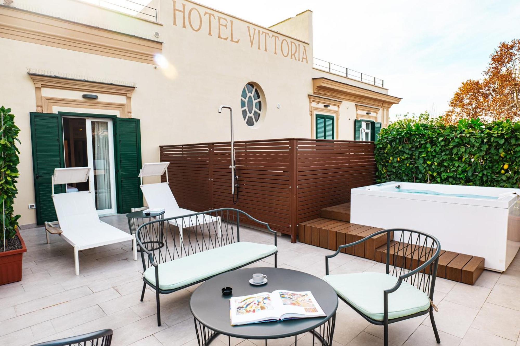 Hotel Vittoria Помпей Екстериор снимка