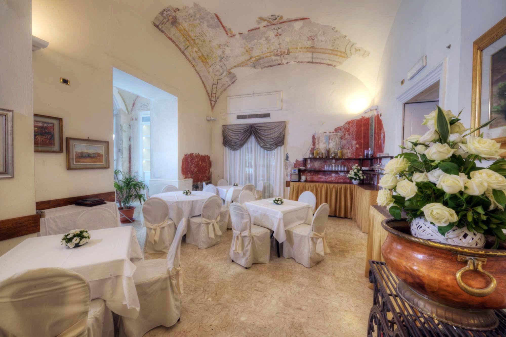 Hotel Vittoria Помпей Екстериор снимка