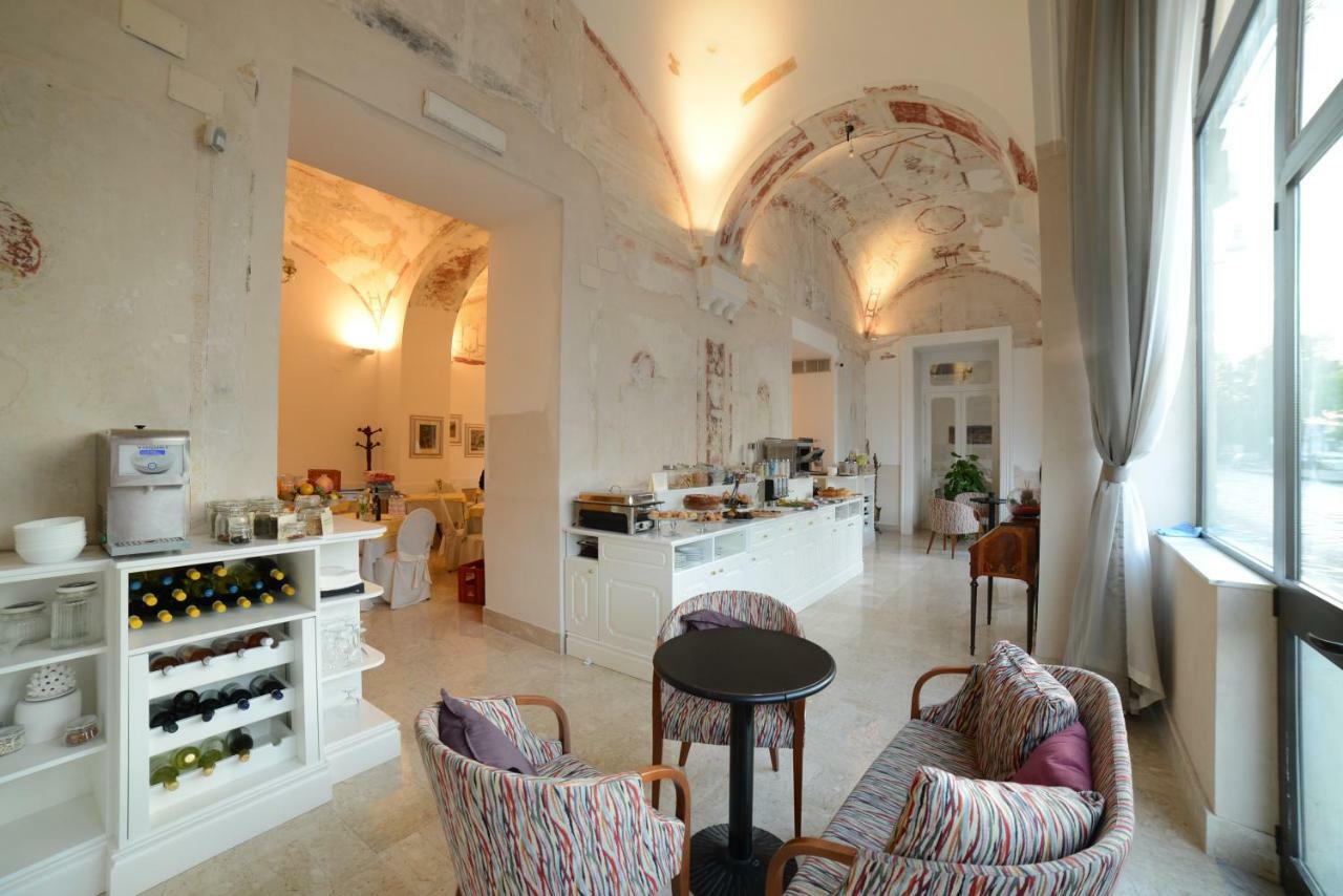 Hotel Vittoria Помпей Екстериор снимка