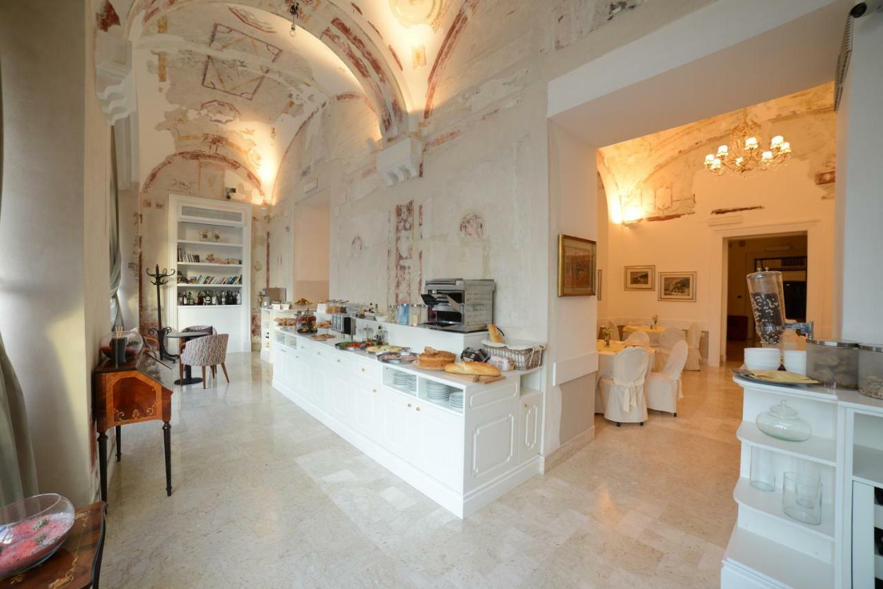 Hotel Vittoria Помпей Екстериор снимка